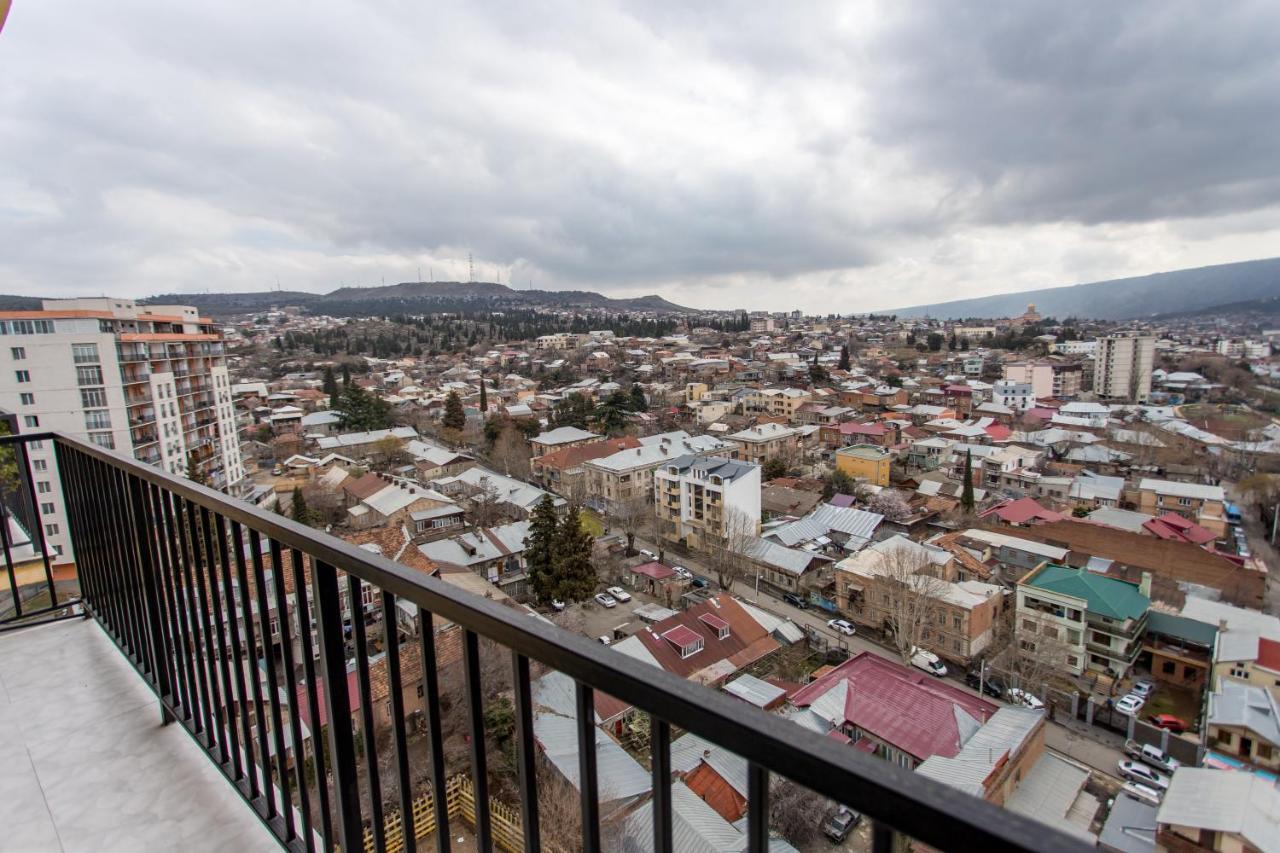 Dadiani Tower Leilighet Tbilisi Eksteriør bilde